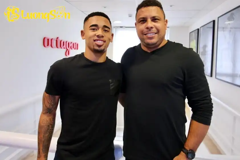 Huyền thoại người Brazil cũng đã dành những lời có cánh cho Jesus. Ảnh: NBC Huyền thoại người Brazil cũng đã dành những lời có cánh cho Jesus.